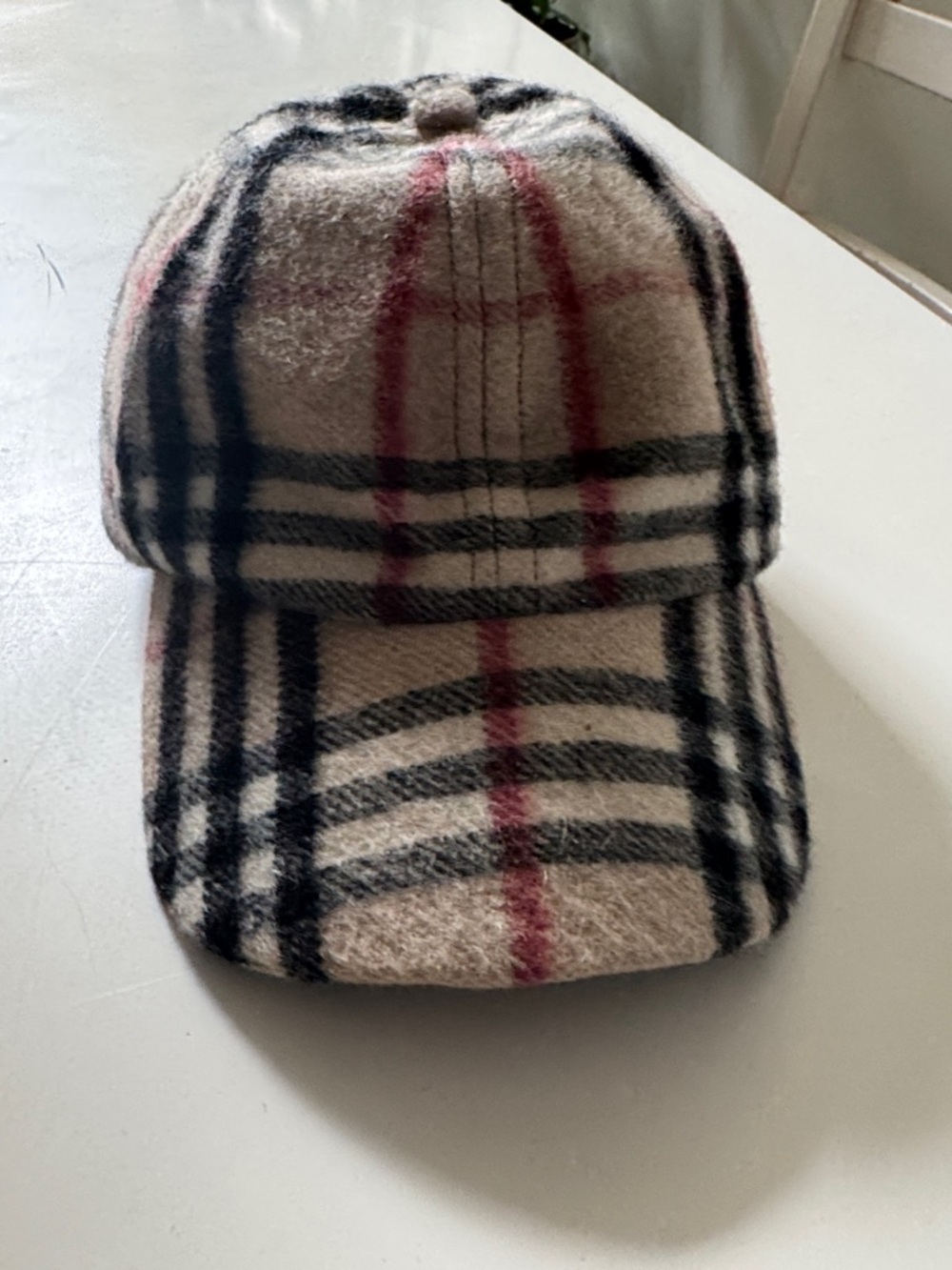 Burberry London 100% Cashmere Beige Plaid Cap with Black and Red Checks - Picture 4 of 15